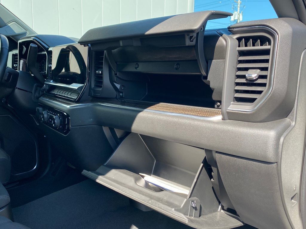 2024 Chevrolet Silverado 2500HD LT | Cam | USB | HtdWheel | Warranty to 2028 in Saint John, New Brunswick - 32 - w1024h768px