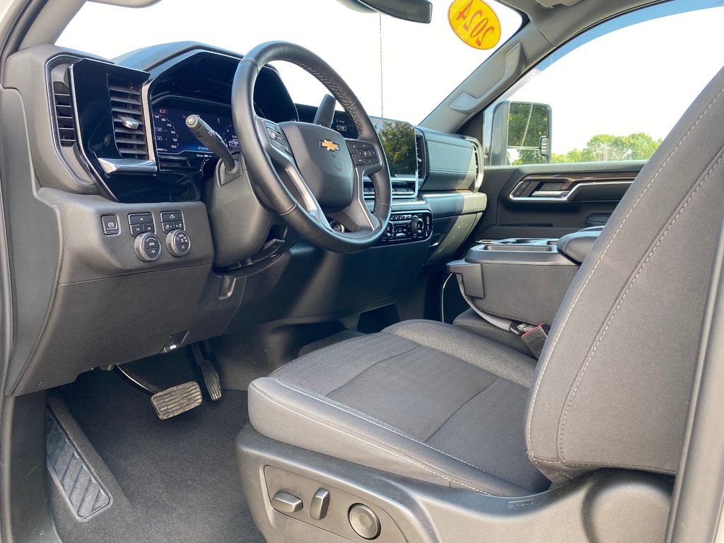 2024 Chevrolet Silverado 2500HD LT | Cam | USB | HtdWheel | Warranty to 2028 in Saint John, New Brunswick - 11 - w1024h768px