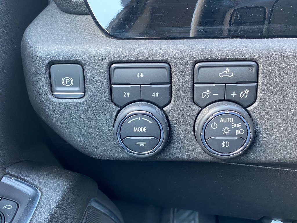 2024 Chevrolet Silverado 2500HD LT | Cam | USB | HtdWheel | Warranty to 2028 in Saint John, New Brunswick - 16 - w1024h768px