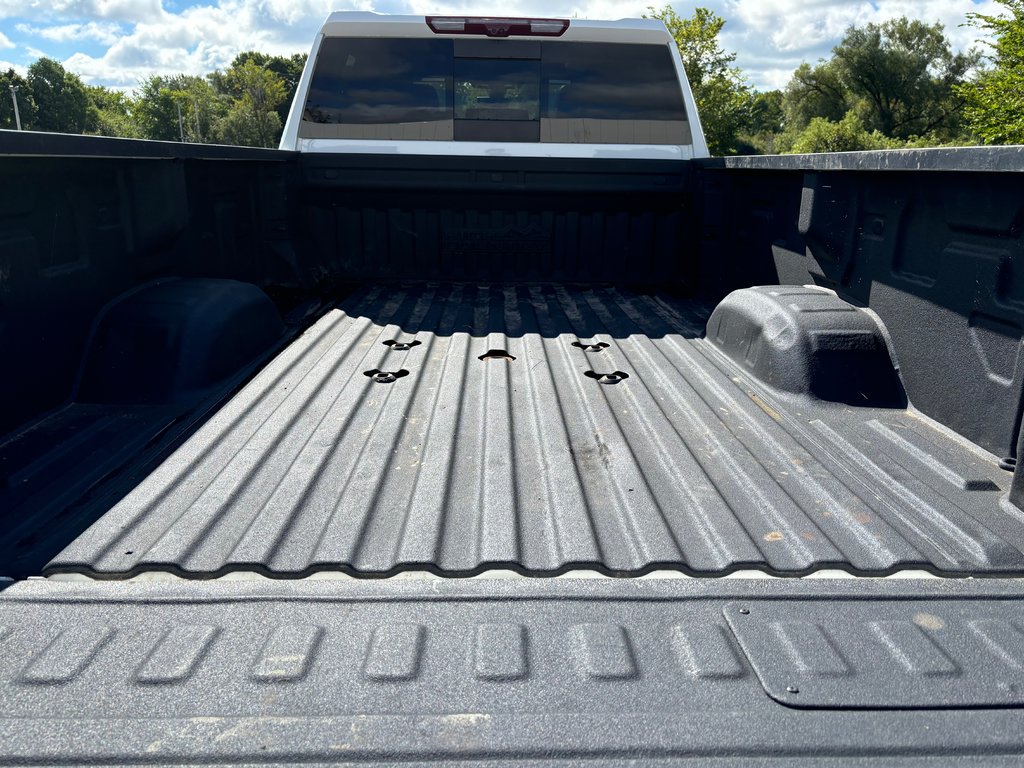 2022 Chevrolet Silverado 3500HD in Antigonish, Nova Scotia - 11 - w1024h768px