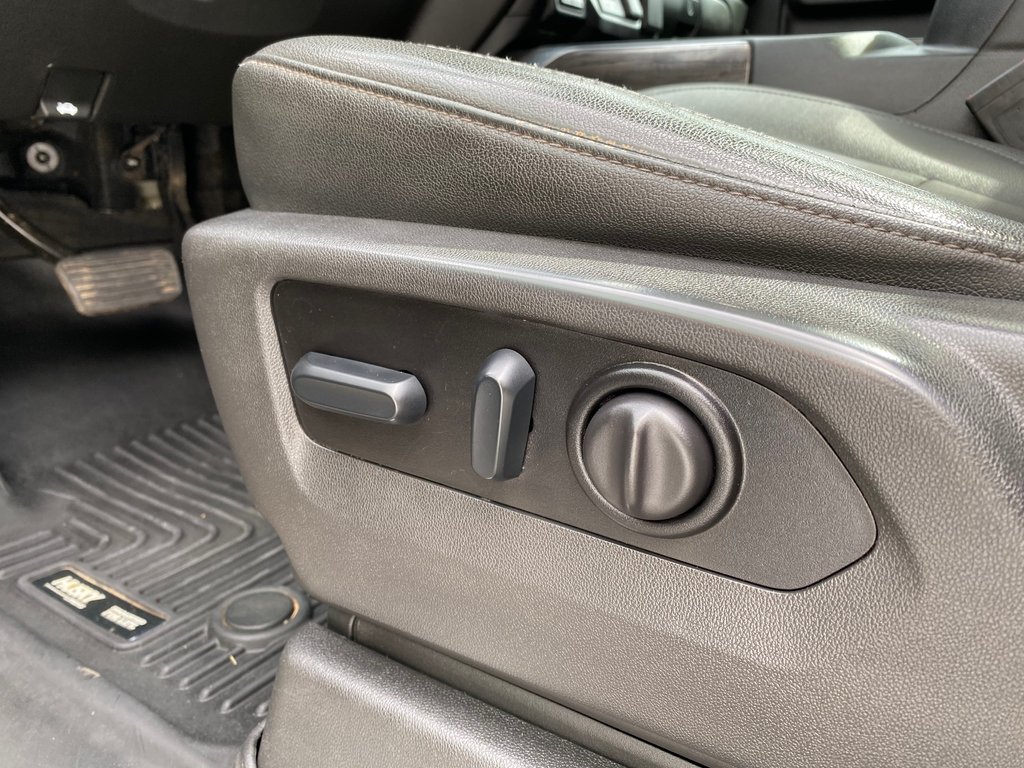 2022 Chevrolet Silverado 3500HD in Antigonish, Nova Scotia - 12 - w1024h768px