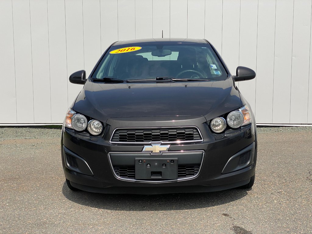 Chevrolet Sonic LT | Cam | USB | HtdSeats | Cruise | TPMS 2016 à Saint John, Nouveau-Brunswick - 2 - w1024h768px