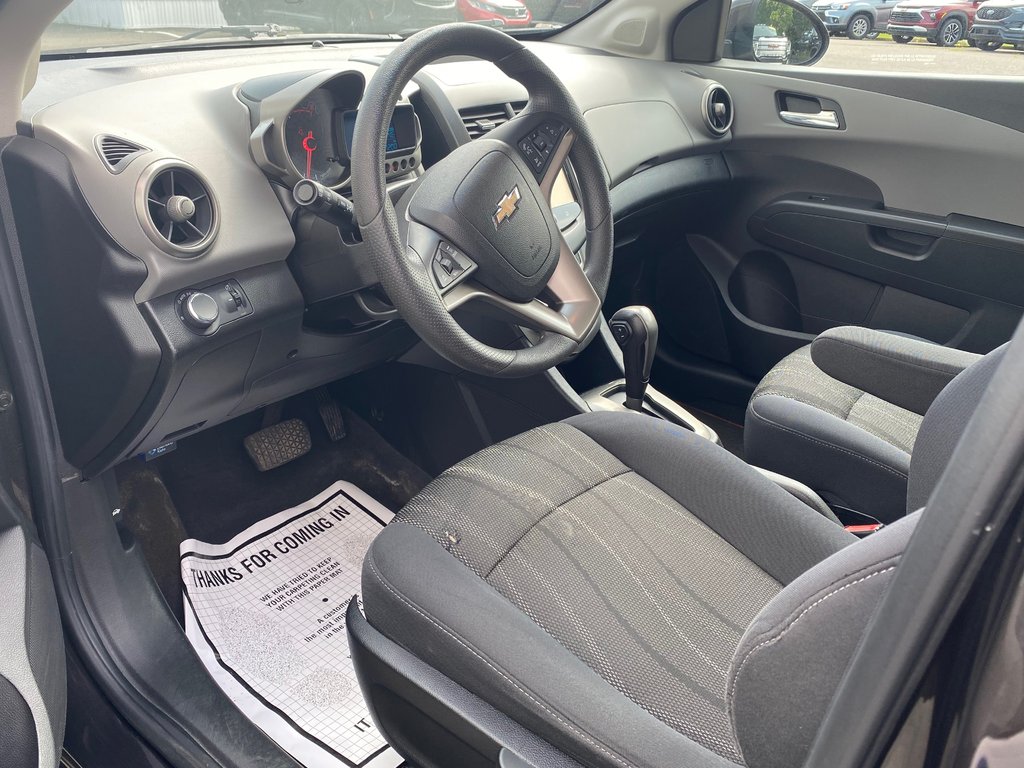 Chevrolet Sonic LT | Cam | USB | HtdSeats | Cruise | TPMS 2016 à Saint John, Nouveau-Brunswick - 11 - w1024h768px
