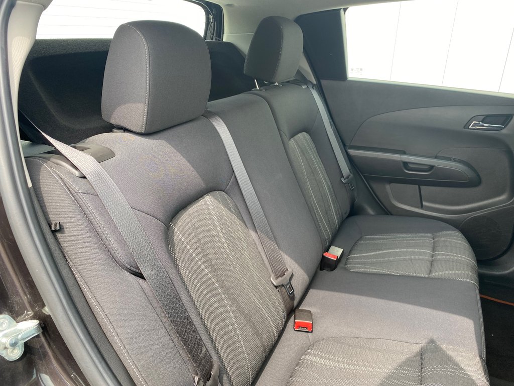 Chevrolet Sonic LT | Cam | USB | HtdSeats | Cruise | TPMS 2016 à Saint John, Nouveau-Brunswick - 33 - w1024h768px