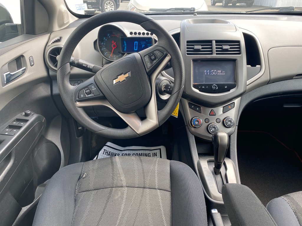 Chevrolet Sonic LT | Cam | USB | HtdSeats | Cruise | TPMS 2016 à Saint John, Nouveau-Brunswick - 12 - w1024h768px