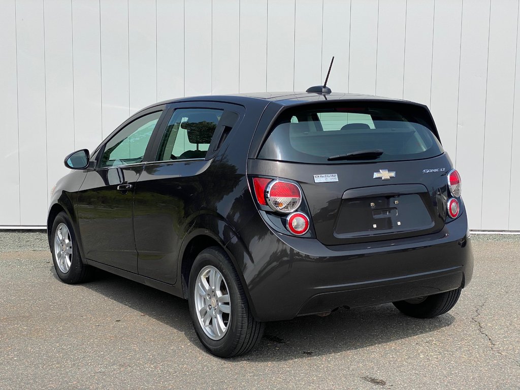 Chevrolet Sonic LT | Cam | USB | HtdSeats | Cruise | TPMS 2016 à Saint John, Nouveau-Brunswick - 5 - w1024h768px