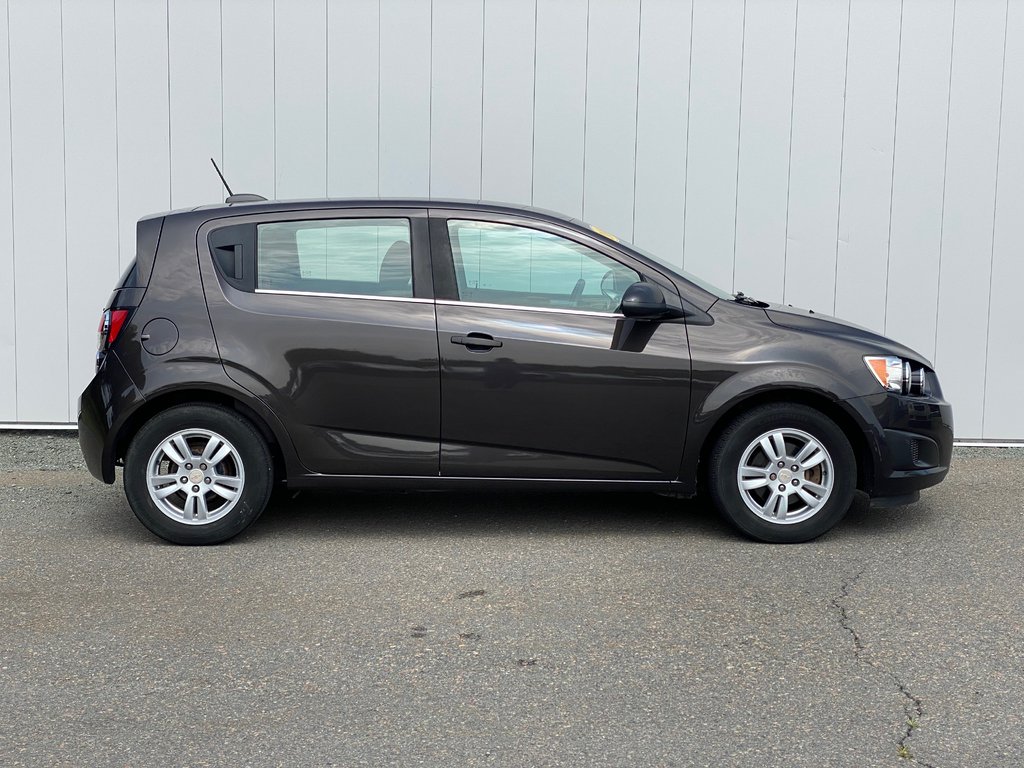 Chevrolet Sonic LT | Cam | USB | HtdSeats | Cruise | TPMS 2016 à Saint John, Nouveau-Brunswick - 8 - w1024h768px