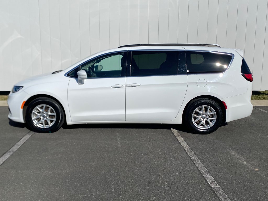 2022  Pacifica Touring-L | Leather | 7-Pass | Warranty to 2027 in Saint John, New Brunswick - 6 - w1024h768px