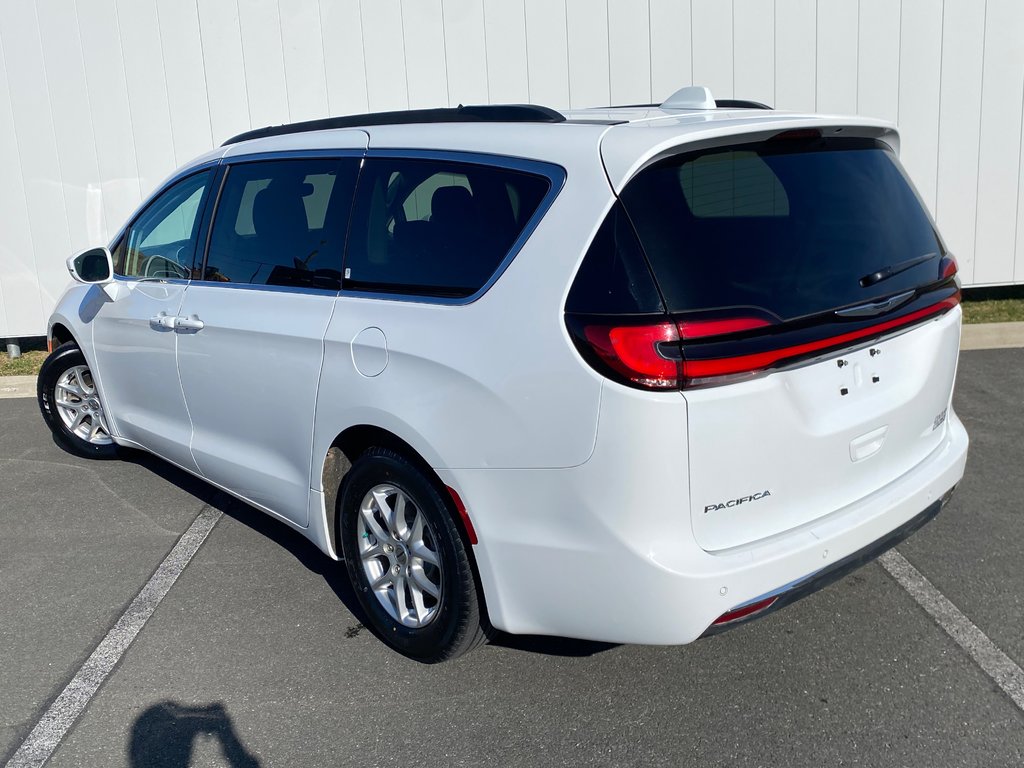 2022  Pacifica Touring-L | Leather | 7-Pass | Warranty to 2027 in Saint John, New Brunswick - 5 - w1024h768px