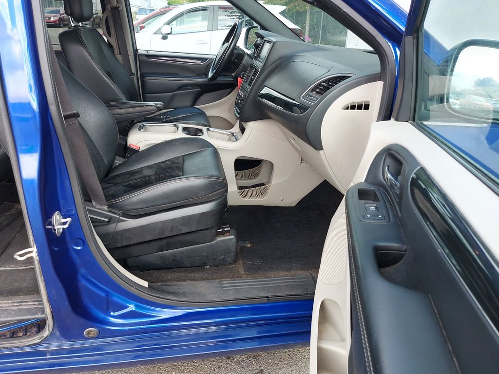 2018 Dodge Grand Caravan in Antigonish, Nova Scotia - 56 - w1024h768px