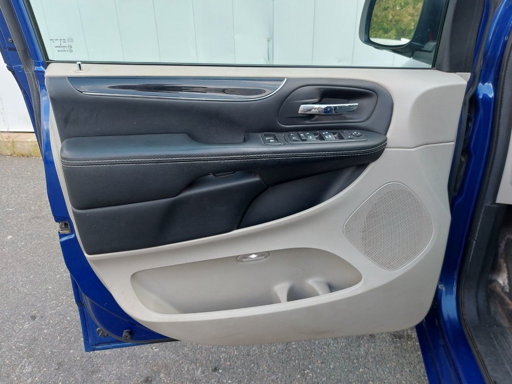 2018 Dodge Grand Caravan in Antigonish, Nova Scotia - 36 - w1024h768px