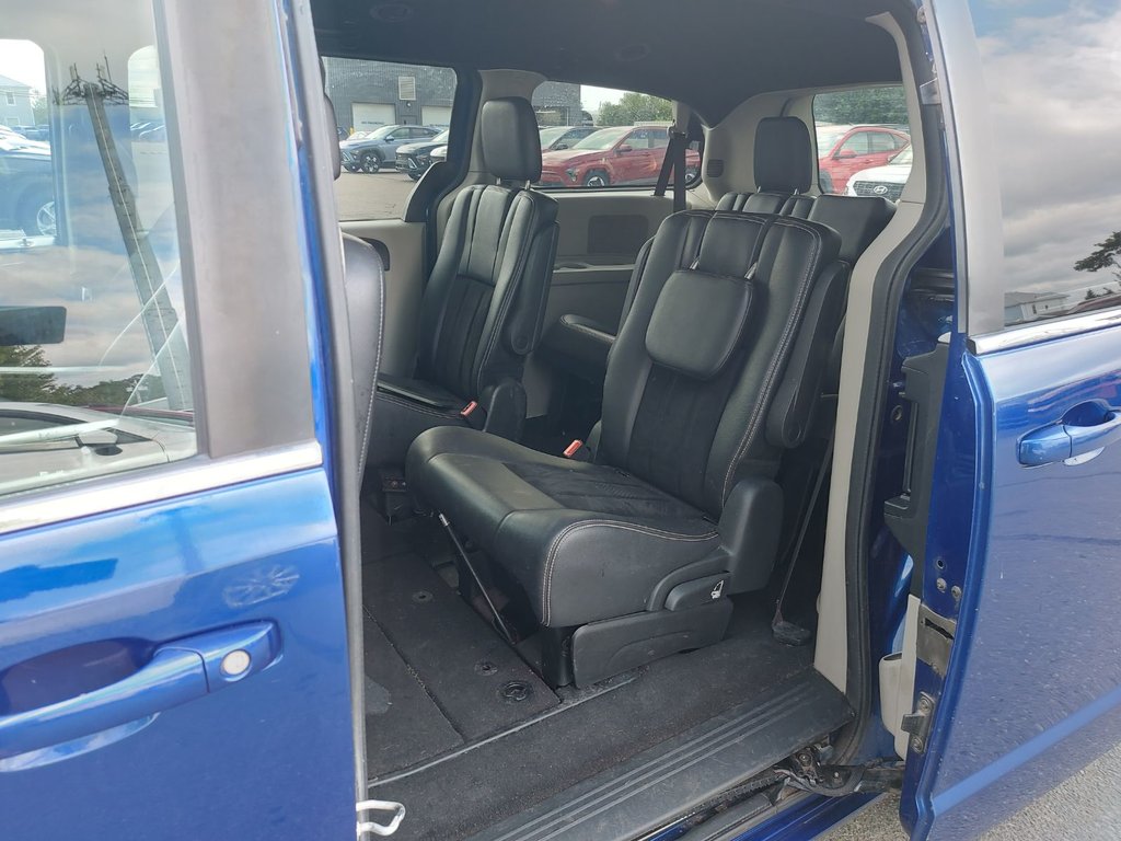 2018 Dodge Grand Caravan in Antigonish, Nova Scotia - 38 - w1024h768px