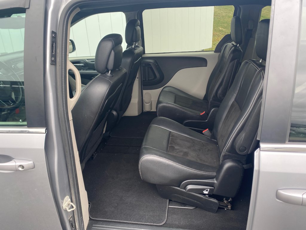 2019  Grand Caravan Premium Plus | Leather | Cam | USB | XM | PwrHatch in Saint John, New Brunswick - 10 - w1024h768px