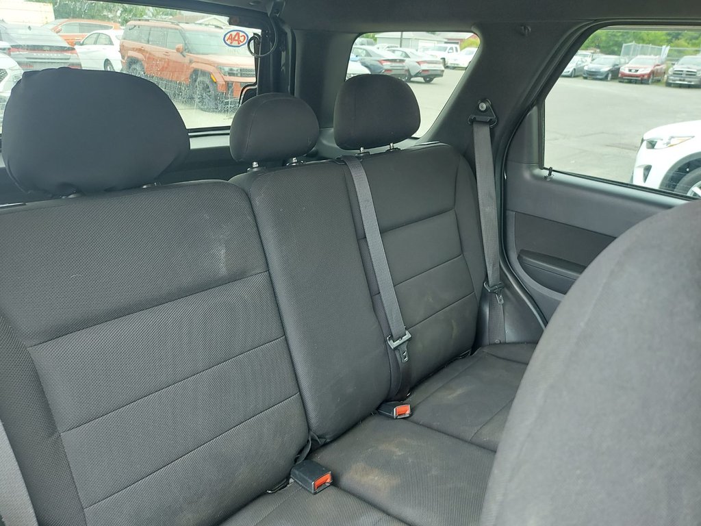 2009 Ford Escape in Antigonish, Nova Scotia - 42 - w1024h768px
