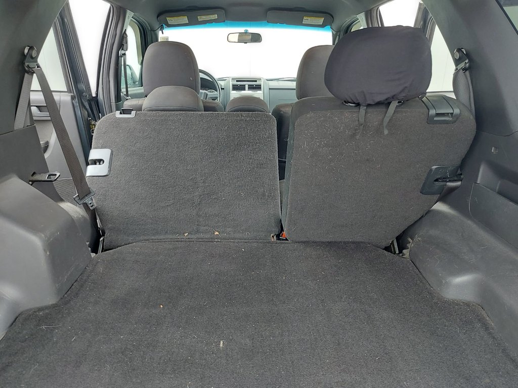2009 Ford Escape in Antigonish, Nova Scotia - 64 - w1024h768px