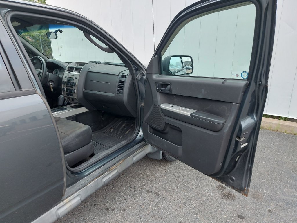 2009 Ford Escape in Antigonish, Nova Scotia - 45 - w1024h768px