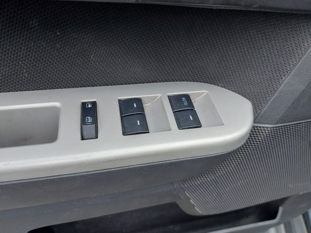 2009 Ford Escape in Antigonish, Nova Scotia - 30 - w1024h768px