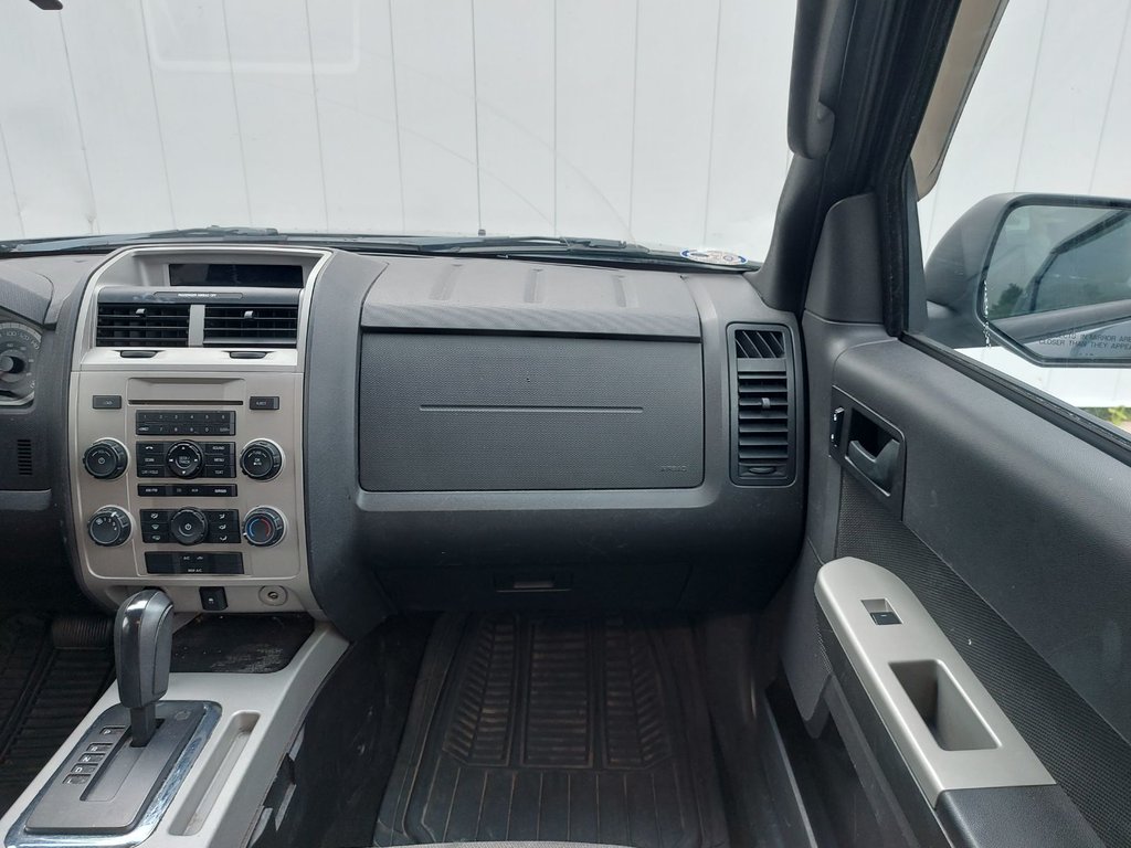 2009 Ford Escape in Antigonish, Nova Scotia - 54 - w1024h768px