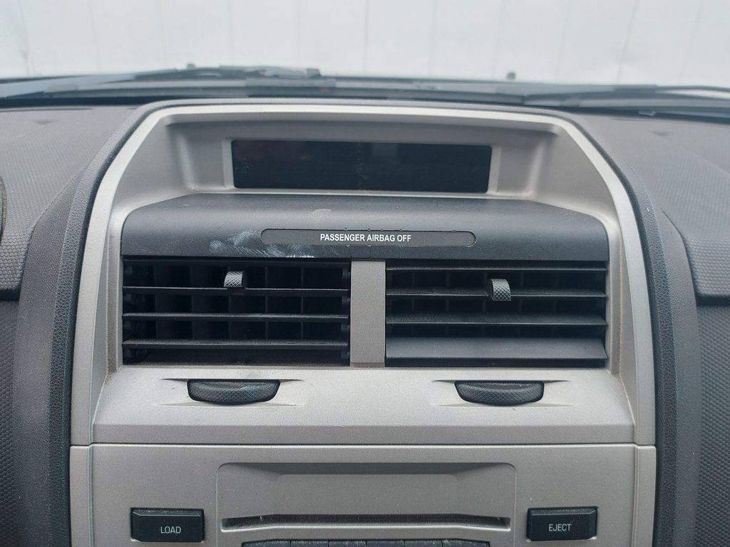 2009 Ford Escape in Antigonish, Nova Scotia - 18 - w1024h768px