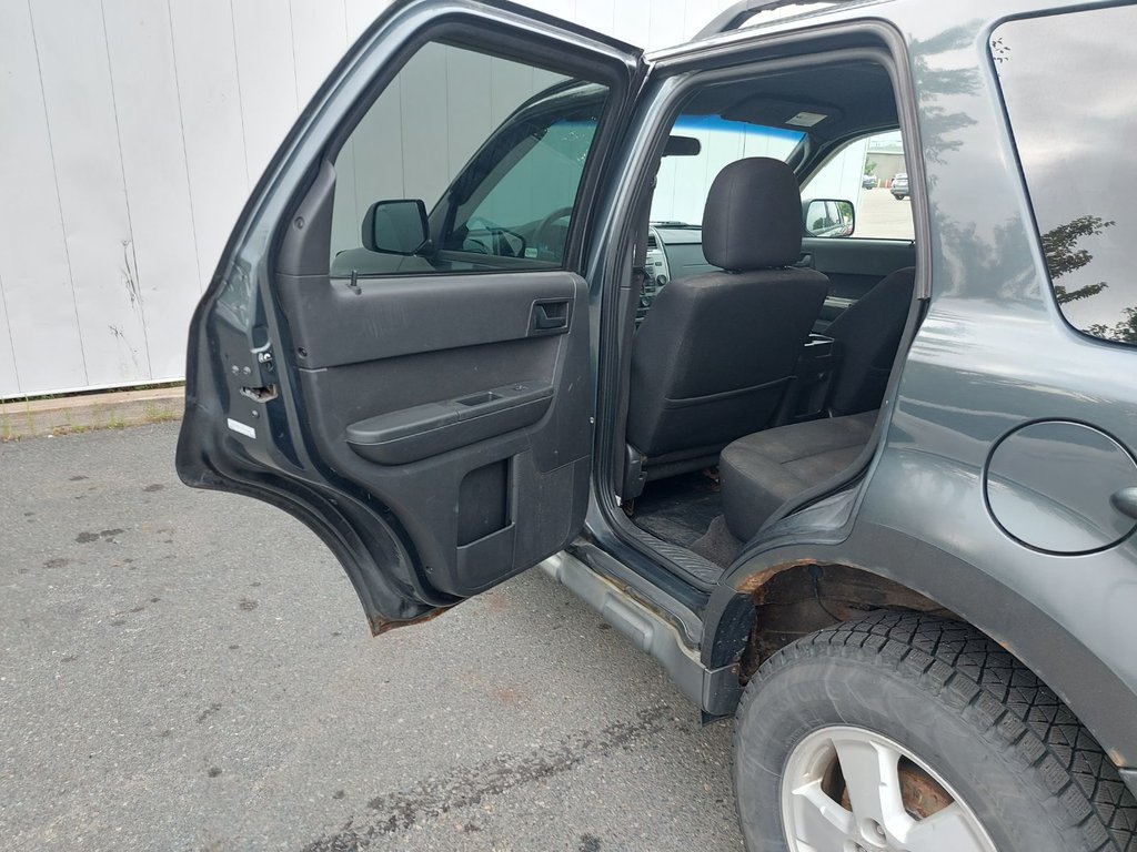 2009 Ford Escape in Antigonish, Nova Scotia - 34 - w1024h768px