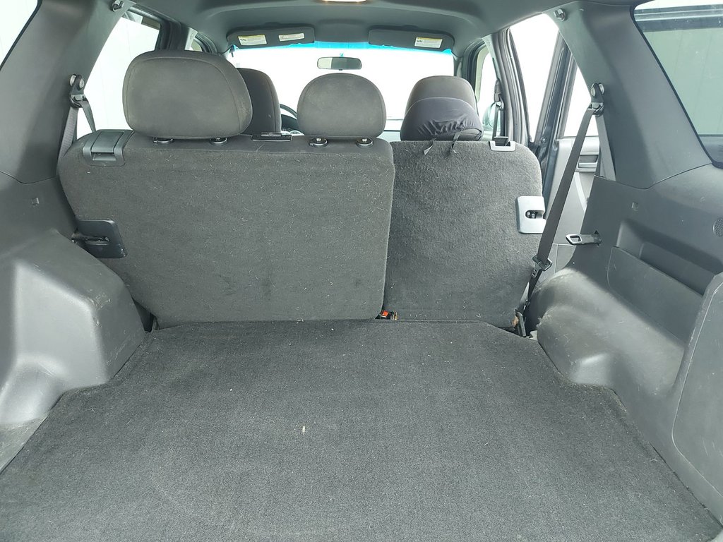 2009 Ford Escape in Antigonish, Nova Scotia - 62 - w1024h768px