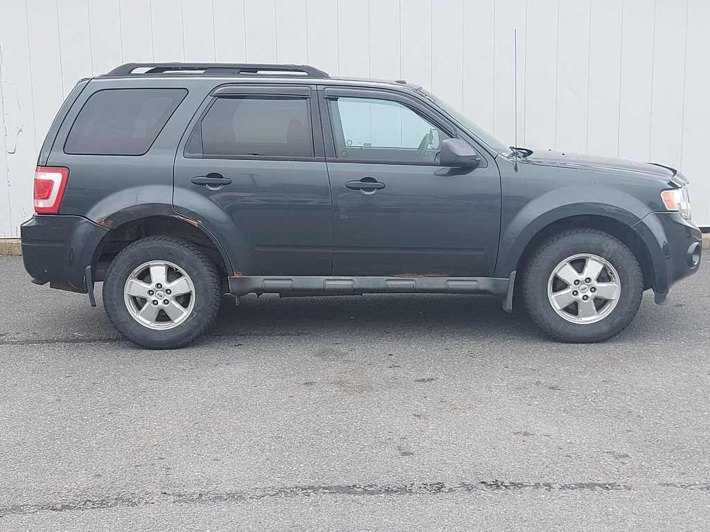 2009 Ford Escape in Antigonish, Nova Scotia - 2 - w1024h768px