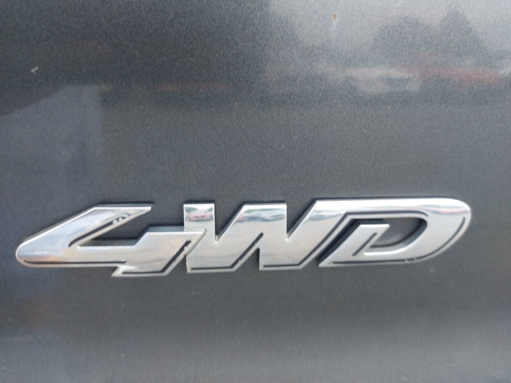 2009 Ford Escape in Antigonish, Nova Scotia - 66 - w1024h768px