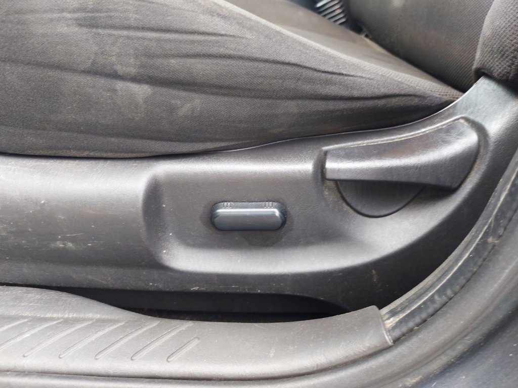 2009 Ford Escape in Antigonish, Nova Scotia - 32 - w1024h768px
