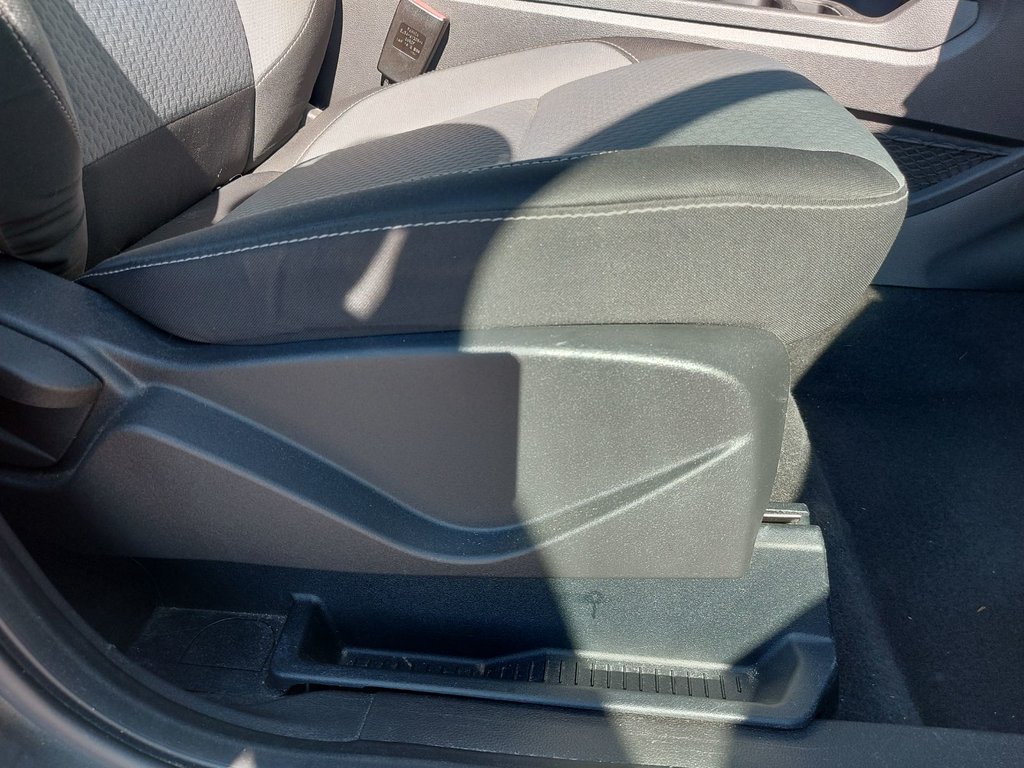 2017 Ford Escape in Antigonish, Nova Scotia - 54 - w1024h768px