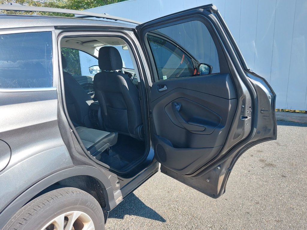 2017 Ford Escape in Antigonish, Nova Scotia - 41 - w1024h768px