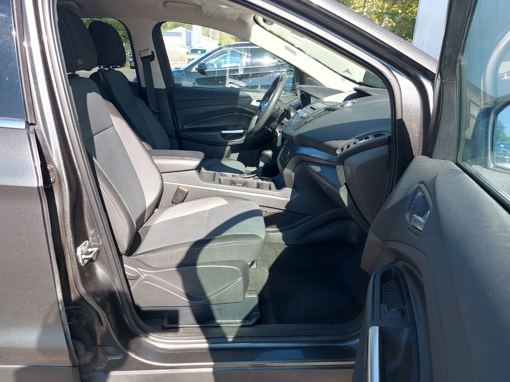 2017 Ford Escape in Antigonish, Nova Scotia - 49 - w1024h768px