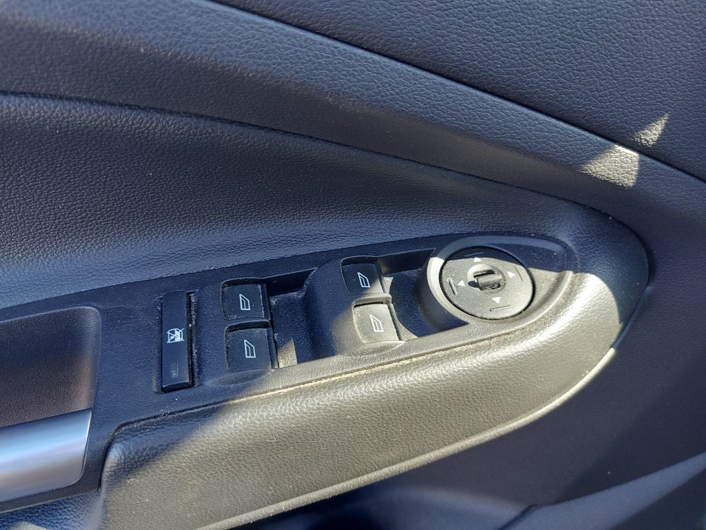 2017 Ford Escape in Antigonish, Nova Scotia - 31 - w1024h768px