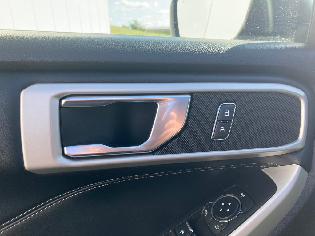 2021 Ford Explorer in Antigonish, Nova Scotia - 12 - w1024h768px