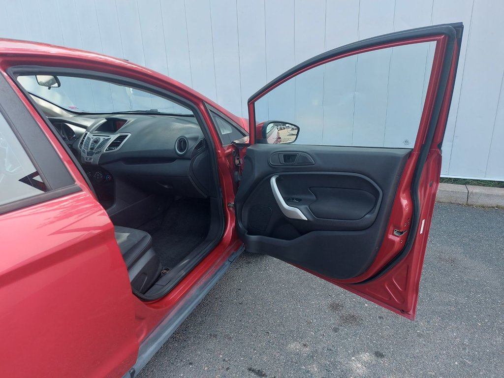 2012 Ford FIESTA SE SE | Bluetooth | USB | XM Radio | CD | Aux in Saint John, New Brunswick - 45 - w1024h768px