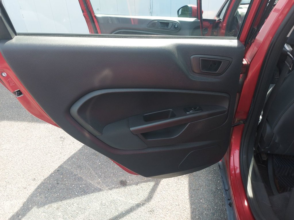 2012 Ford FIESTA SE SE | Bluetooth | USB | XM Radio | CD | Aux in Saint John, New Brunswick - 38 - w1024h768px