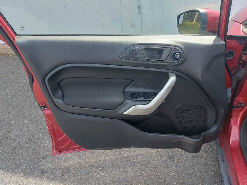 2012 Ford FIESTA SE SE | Bluetooth | USB | XM Radio | CD | Aux in Saint John, New Brunswick - 31 - w1024h768px