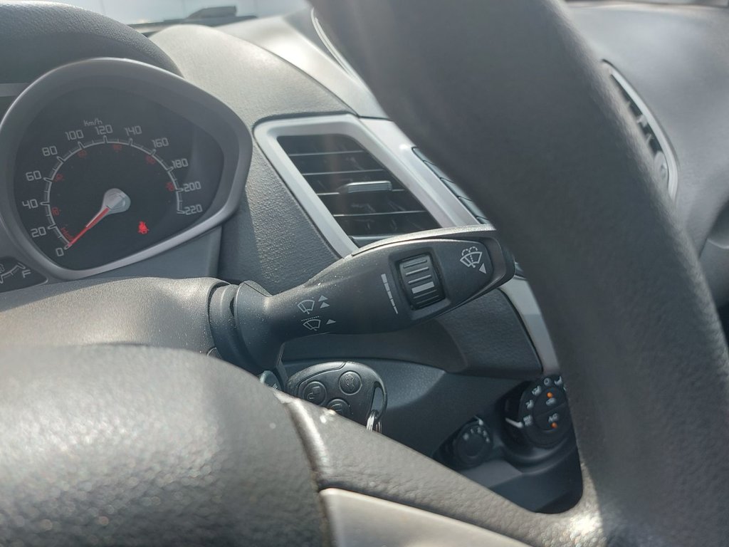 2012 Ford FIESTA SE SE | Bluetooth | USB | XM Radio | CD | Aux in Saint John, New Brunswick - 15 - w1024h768px