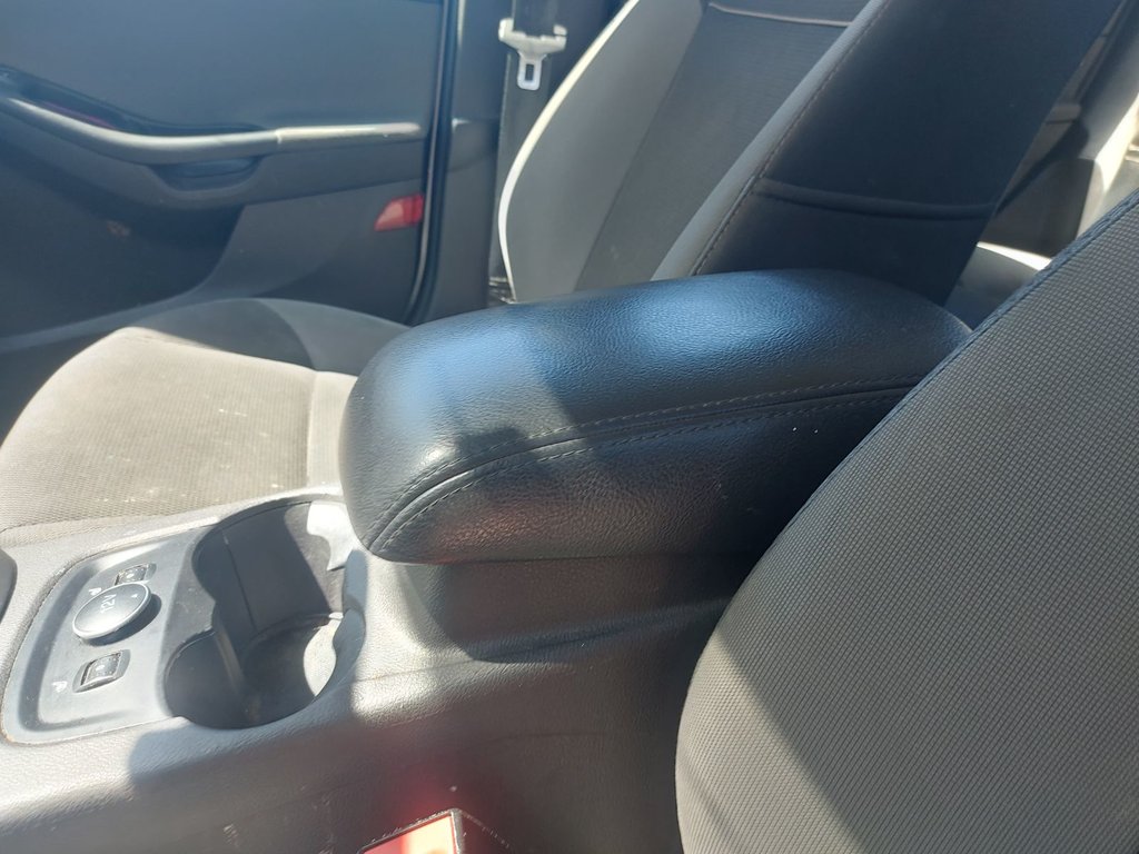 2014 Ford FOCUS SE C SE | Cruise | Aux | Tilt | AutoHeadlights in Saint John, New Brunswick - 25 - w1024h768px