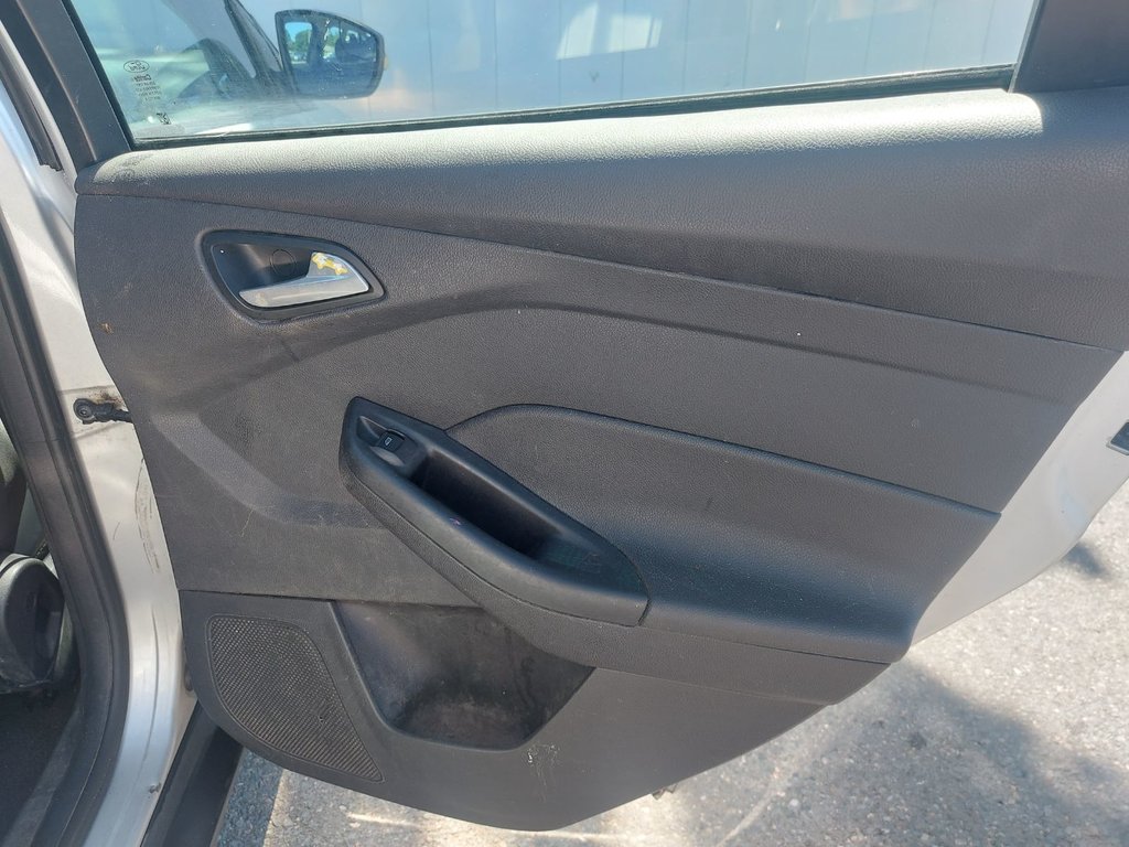 2014 Ford FOCUS SE C SE | Cruise | Aux | Tilt | AutoHeadlights in Saint John, New Brunswick - 45 - w1024h768px