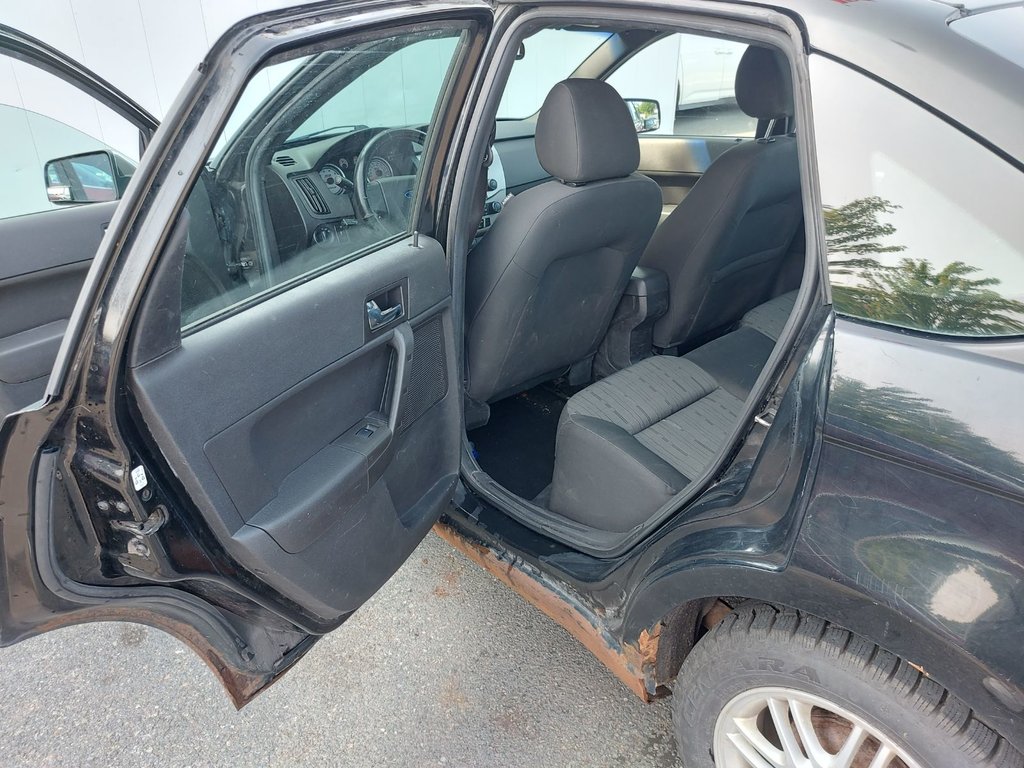 2009 Ford Focus SE | XM Radio | Alloys | Pwr Windows in Saint John, New Brunswick - 35 - w1024h768px