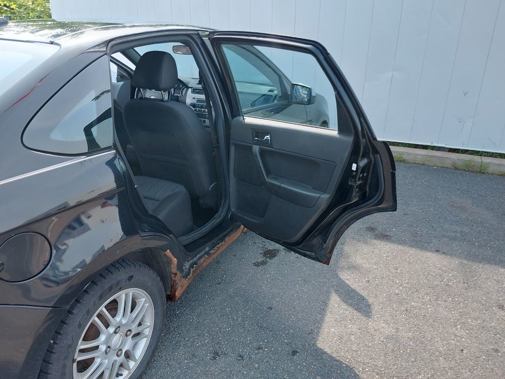2009 Ford Focus SE | XM Radio | Alloys | Pwr Windows in Saint John, New Brunswick - 40 - w1024h768px