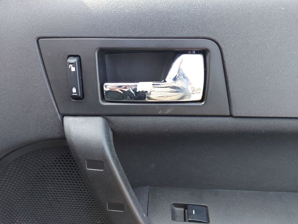 2009 Ford Focus SE | XM Radio | Alloys | Pwr Windows in Saint John, New Brunswick - 51 - w1024h768px