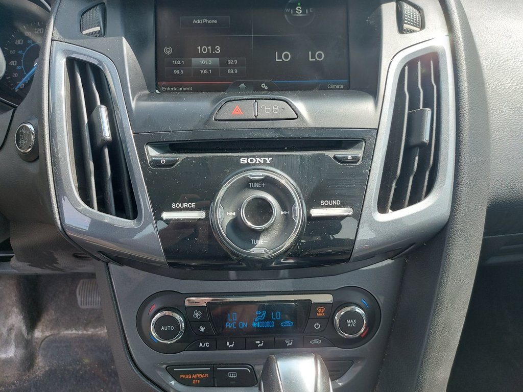 2012 Ford Focus Titanium | HtdSeats | Keyless | USB | XM Radio in Saint John, New Brunswick - 21 - w1024h768px