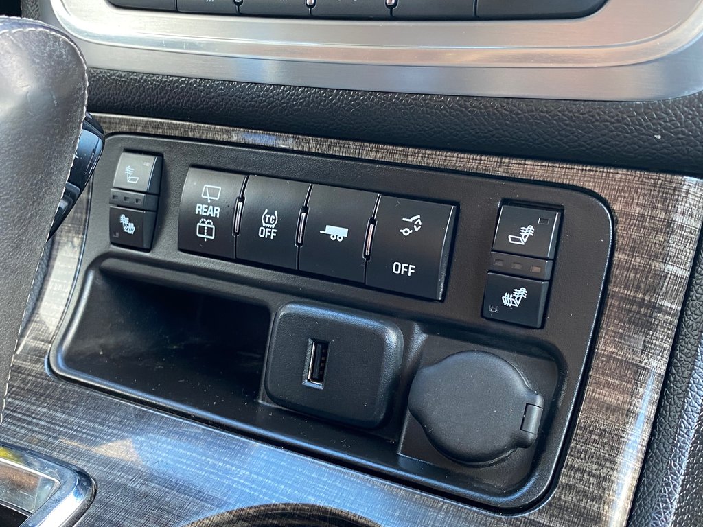 2016 GMC Acadia in Antigonish, Nova Scotia - 23 - w1024h768px