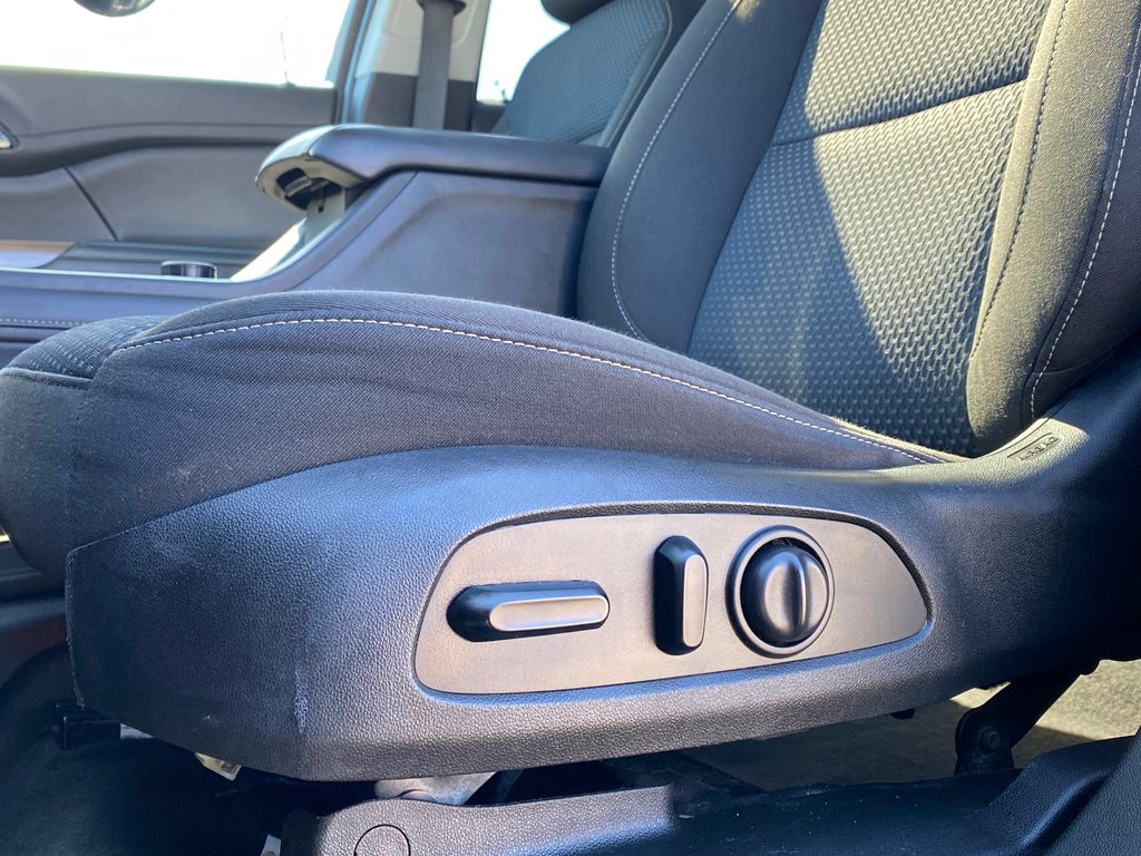 2020 GMC Acadia in Antigonish, Nova Scotia - 12 - w1024h768px