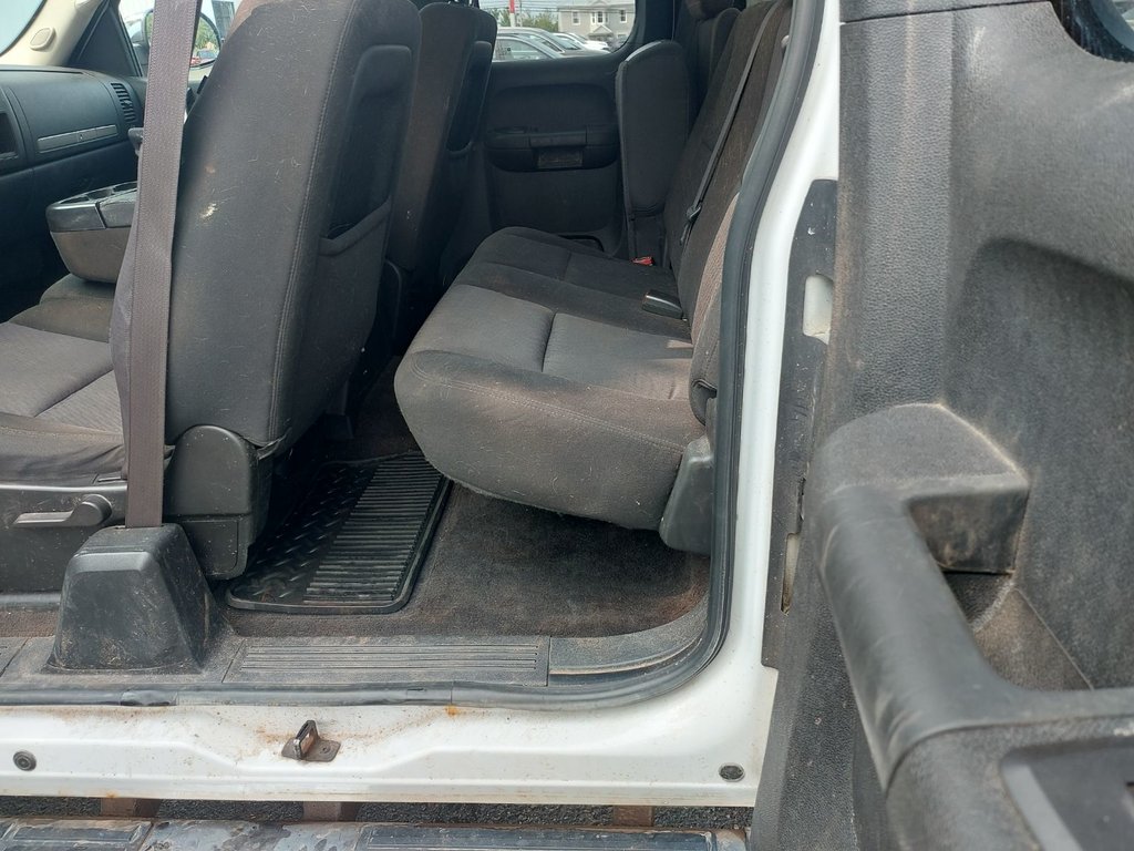 2011 GMC Sierra 1500 SLE | Ext Cab | 4X4 | Cruise | XM Radio | Tilt in Saint John, New Brunswick - 39 - w1024h768px