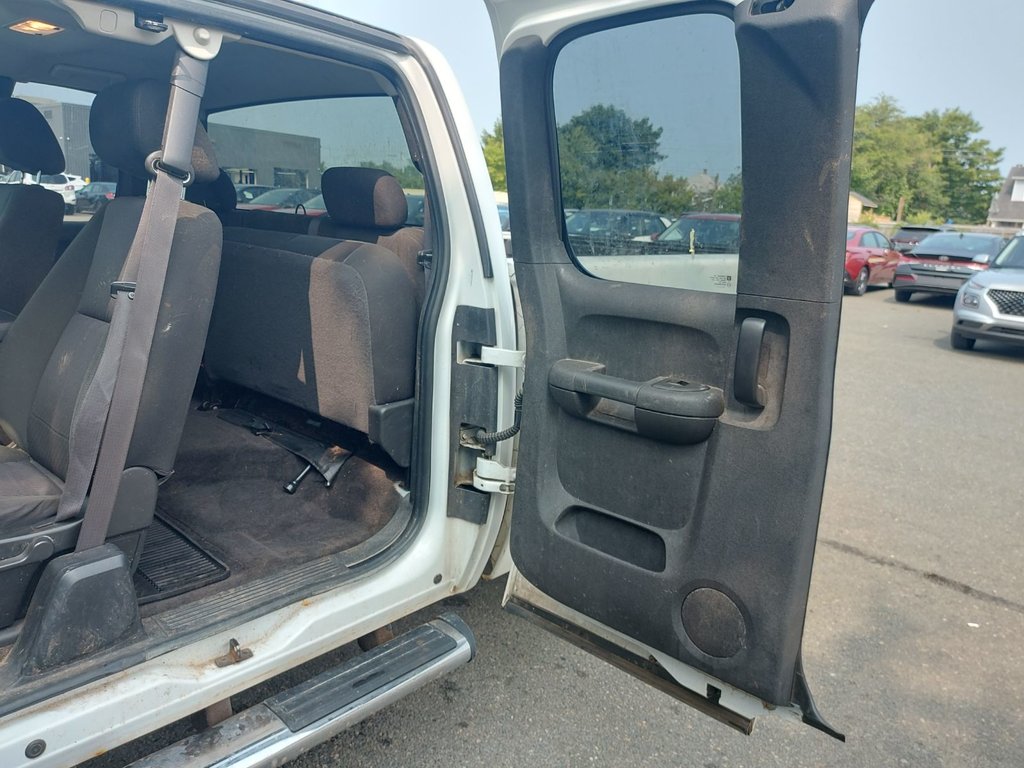 2011 GMC Sierra 1500 SLE | Ext Cab | 4X4 | Cruise | XM Radio | Tilt in Saint John, New Brunswick - 43 - w1024h768px