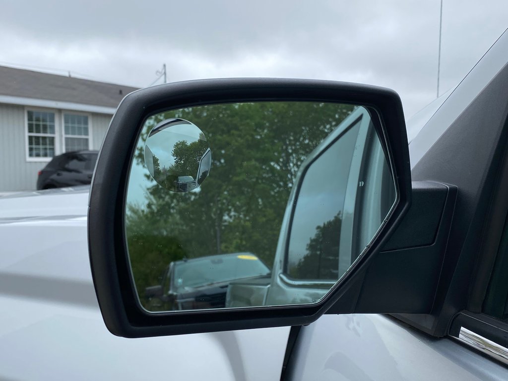 2015 GMC Sierra 1500 SLE | Cam | Keyless | Cruise | Pickup Box in Saint John, New Brunswick - 11 - w1024h768px