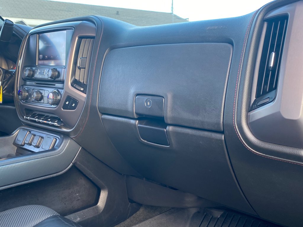 2016 GMC Sierra 1500 SLT | Leather | Cam | USB | XM | Bluetooth | Z-71 in Saint John, New Brunswick - 39 - w1024h768px