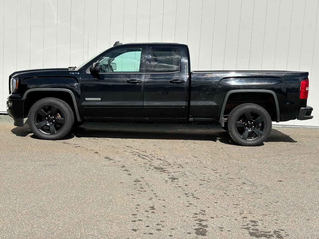 2018  Sierra 1500 Elevation | Cam | USB | 20s | Bluetooth | Keyless in Saint John, New Brunswick - 4 - w1024h768px